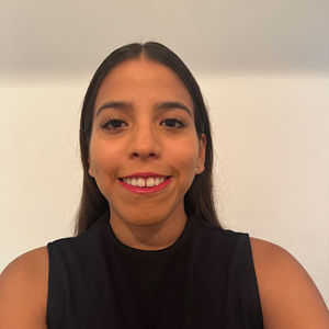 Meet your Posher, Raquel